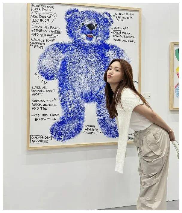 tvb花旦汤洛雯结婚后变阔太太晒照肚凸凸网友猜测怀孕了