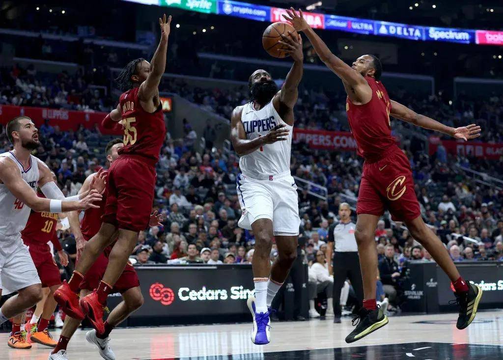 原创nba西部排名大乱湖人掉第9勇士锁定前十快船绝杀火箭出局