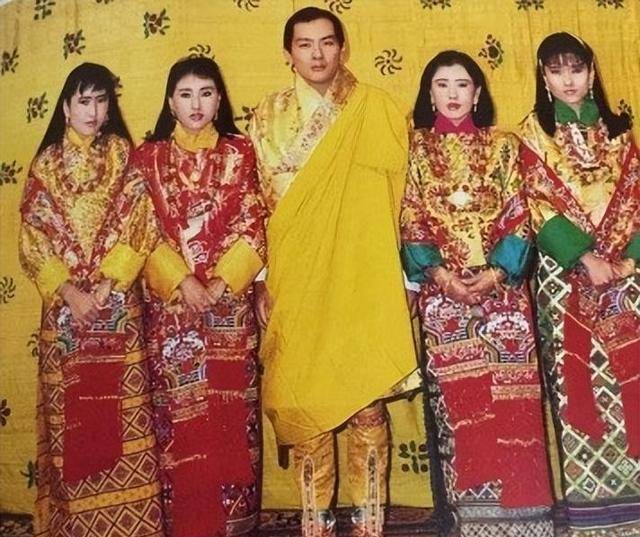 原创纪实四世不丹国王17岁继位娶同胞4姐妹一碗水端平后宫