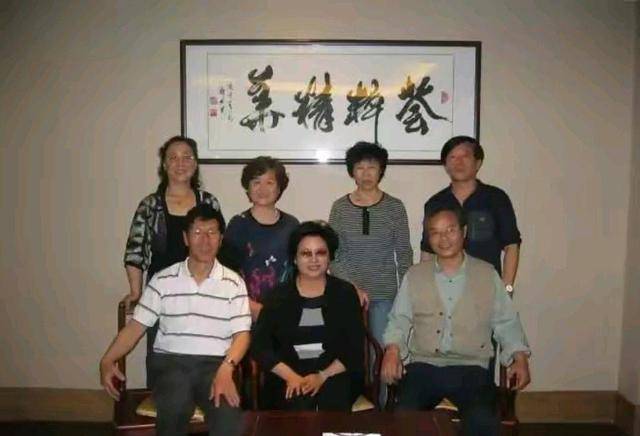 原创刘湘病逝妻子周玉书挑起家族重担使得后人个个成才