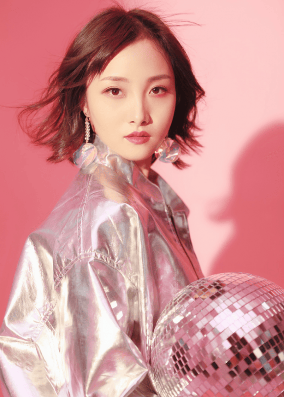著名曲作家,国家金鸡奖和华表奖的获得者舒楠老师在会上与大家分享了