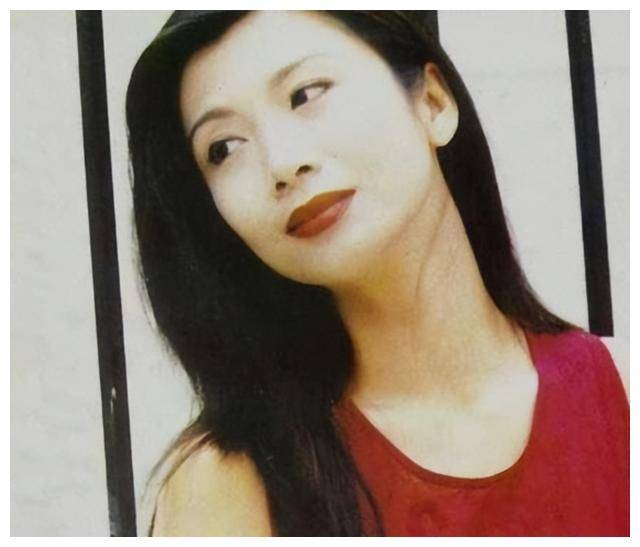 "三级艳后",拒绝成龙,61岁胖到220斤,依旧美到勾人_梅艳芳_才华_香港
