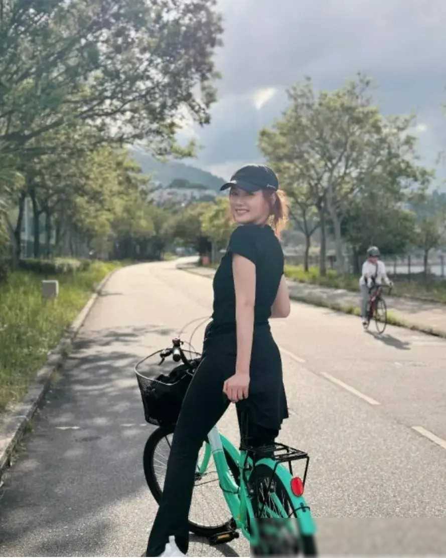 原创tvb花旦婚变阔太晒照肚凸凸网友猜测是否怀孕