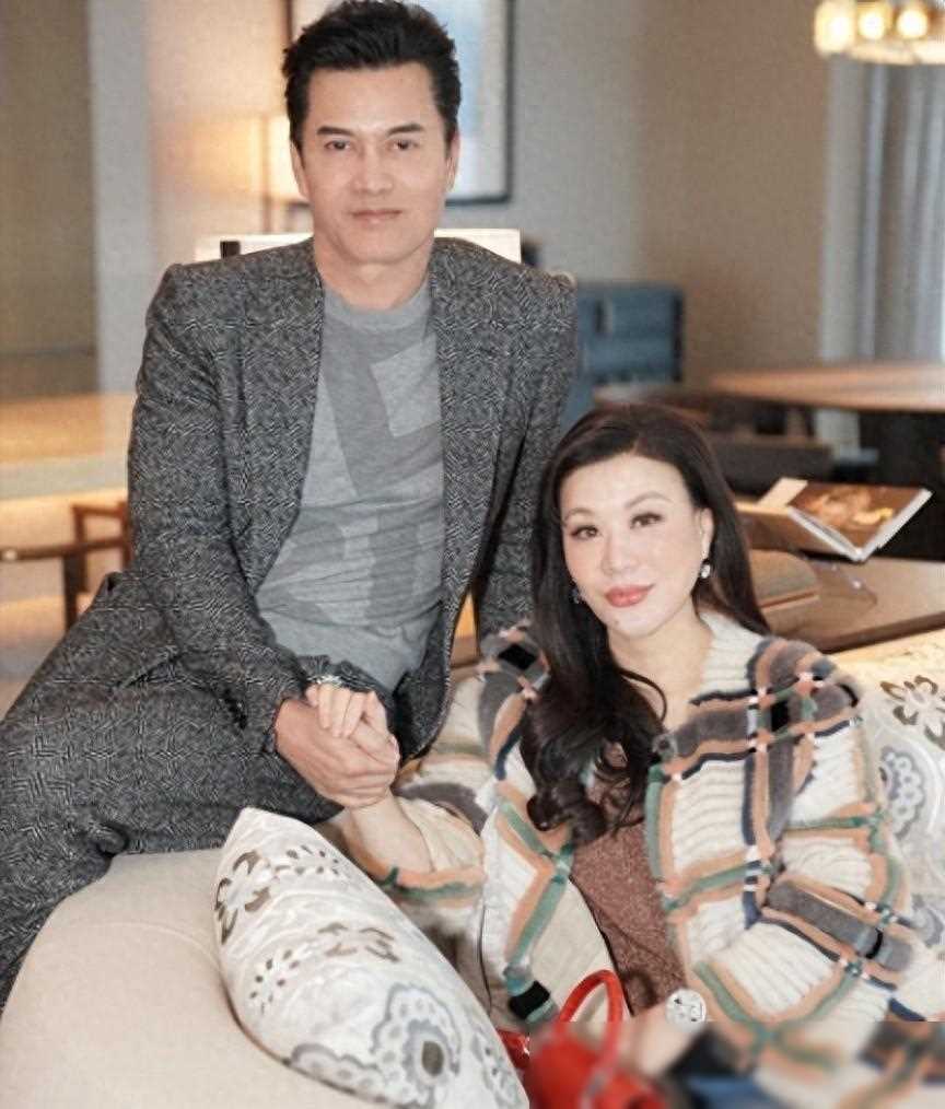 杨小娟与吕良伟:跨越22年的美好爱情故事