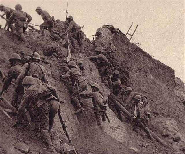 而且衡阳地处粤汉铁路和湘桂黔铁路的交会点,是中国西南的门户和军事