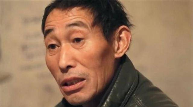 原创农民娶愚笨妻子百般瞧不起她数年后女人成著名诗人霸气离婚