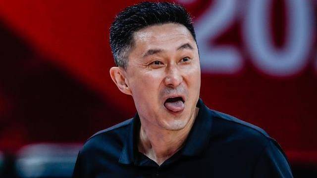 体坛cba大奖评选出精彩赛事某地记者评选引发球迷热议