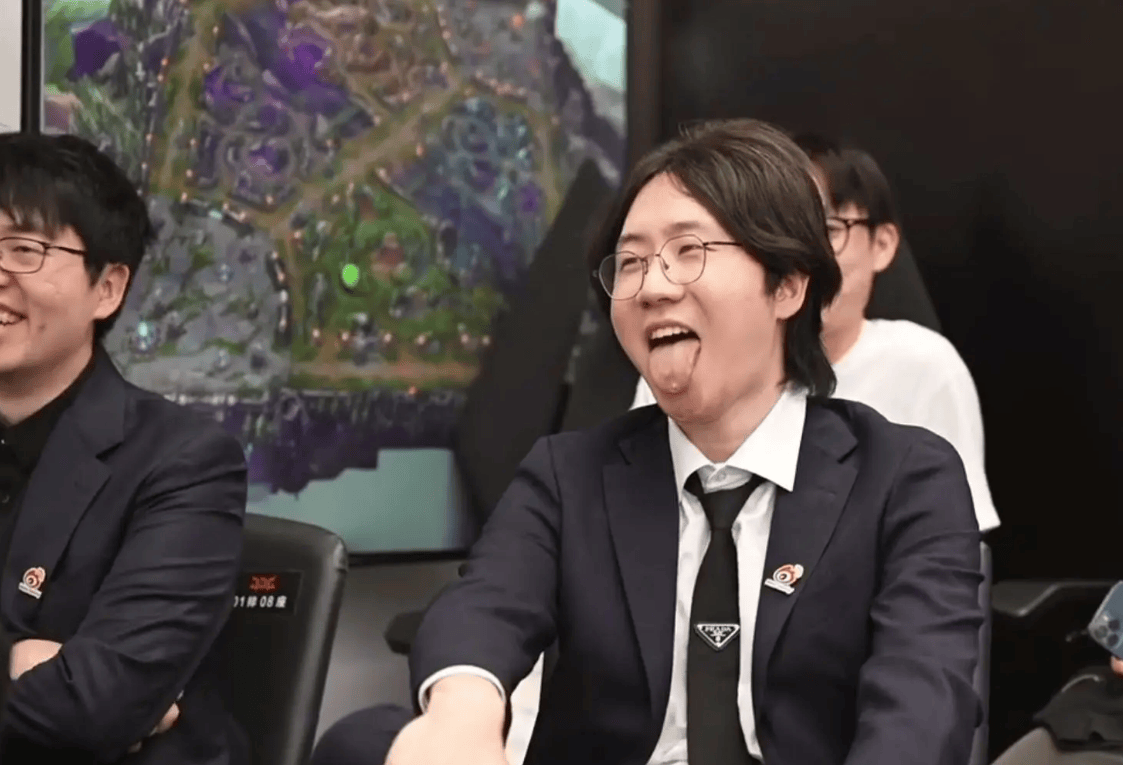 刘青松粉丝狂喷教练组职场霸凌wbg官方道歉认错了