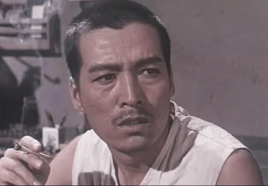 30年后再看李连杰版倚天才发现电影中隐藏了10位内地演员