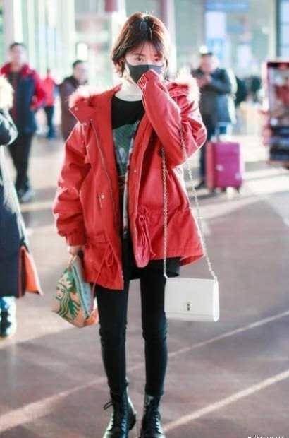 原创偶像剧演成乡下小妹活动照粗腿抢镜沈月是如何成为女明星的