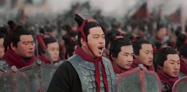 将军自知功高震主,想要告老还乡,皇帝说:朕不杀你,你留下便是_秦始皇