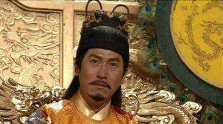 二是太子哥哥朱高炽对三弟朱高燧的长兄如父的手足