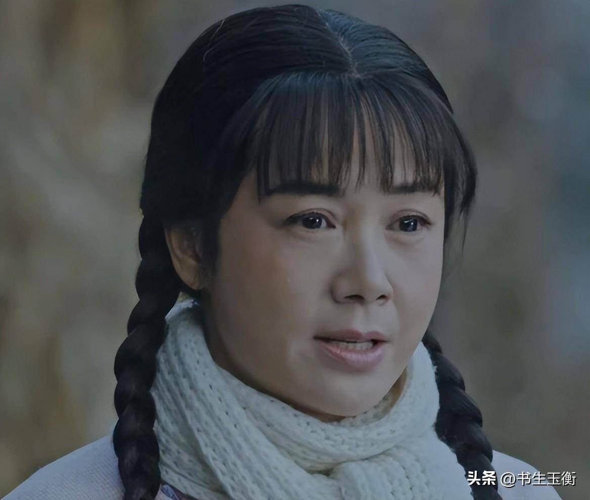 明明一身赘肉满脸褶子却要演双马尾的少女网友不嫌丢脸吗