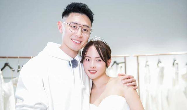 从孙怡到张嘉倪秀恩爱却不办婚礼她们都败给门当户对了