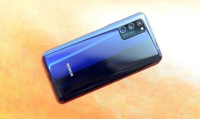 从4199降到3228旗舰9905g256g网友终于等到了