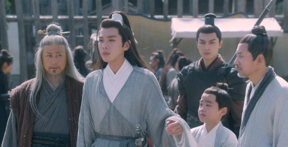 至于,扮演徐脂虎的李念,轩辕青锋的李纯,轩辕敬城的李解等等,很多演员