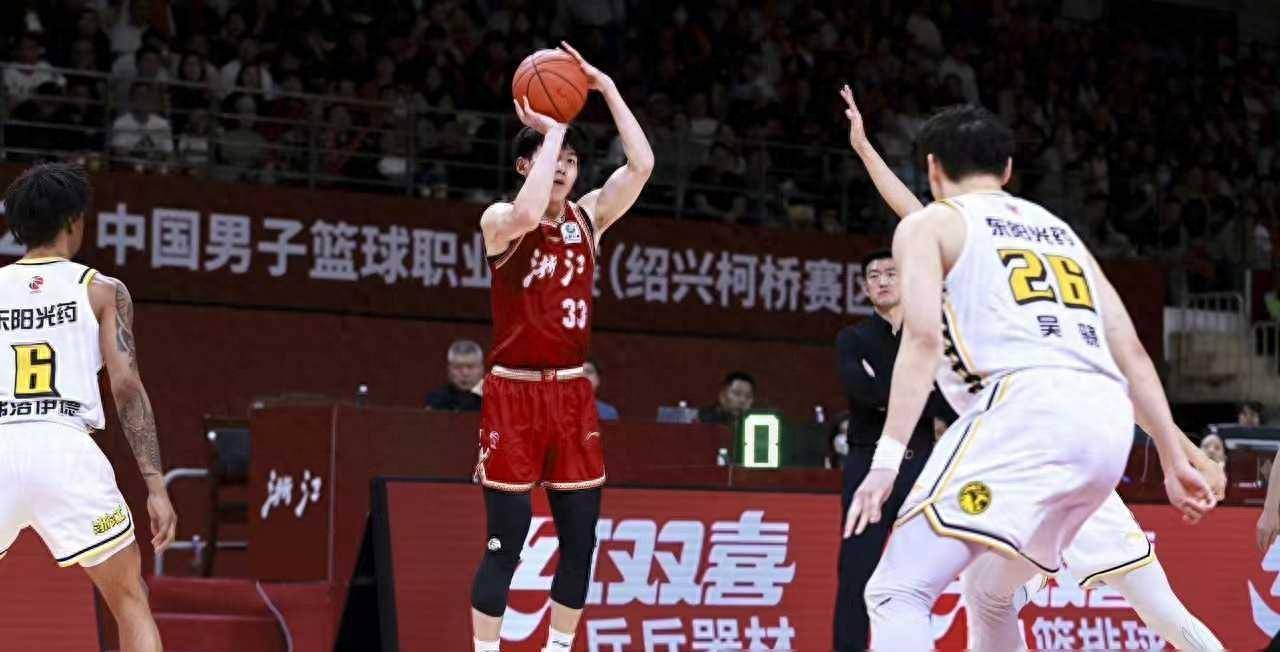 原创12分大胜浙江掀翻广厦队胡金秋空砍1911没有孙铭徽