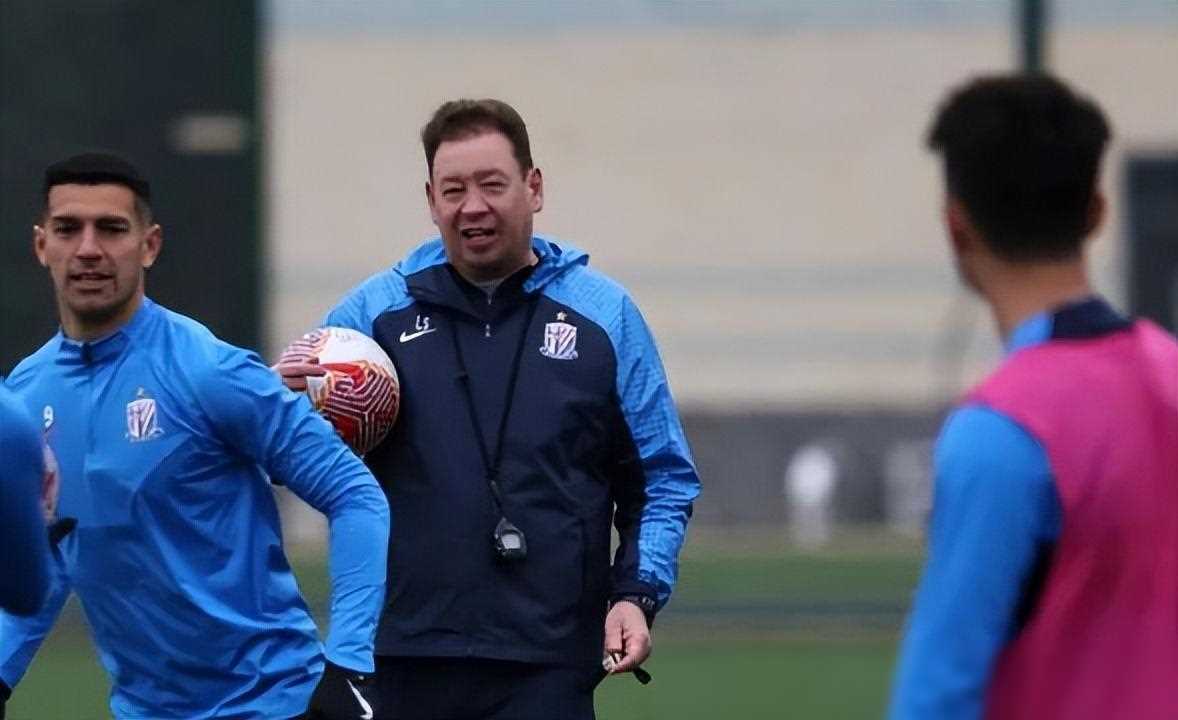 原创中超新格局上海双雄争冠泰山国安紧追昔日冠军处境堪忧