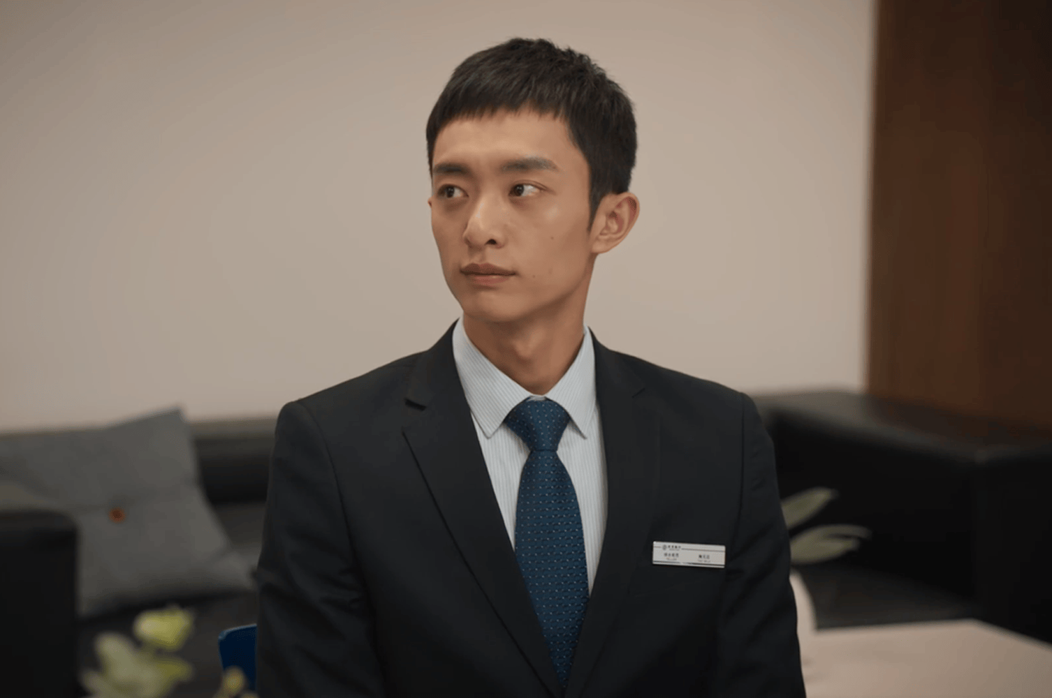 原创城中之城直到入狱朱强才发现陶无忌心狠手辣且满口谎言