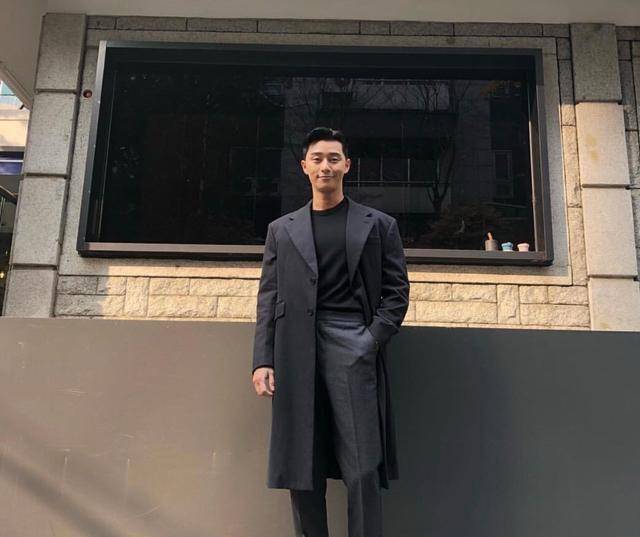 带火了栗子头的朴叙俊何为让人念念不忘西装品味实在太赞