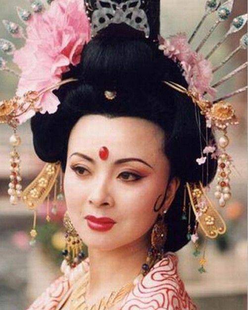 李隆基看中儿媳硬抢了杨玉环那么儿子李瑁他是如何处理的