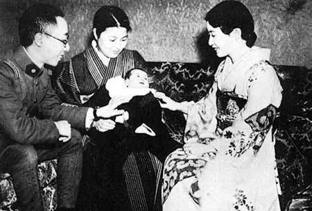 溥仪因病住院,一个不速之客来到病房,此人走后,溥仪便离开人世_李淑贤