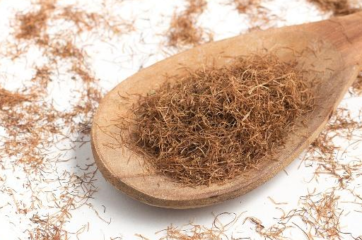 不仅可以排出肾脏毒素,还能降低血糖,和血压,玉米须含有丰富的纤维素