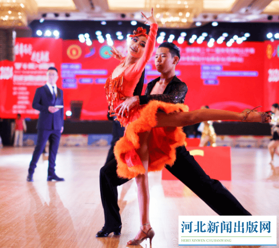 艺考单人b组拉丁舞冠军18岁以下单人拉丁舞冠军16岁以下单人拉丁舞