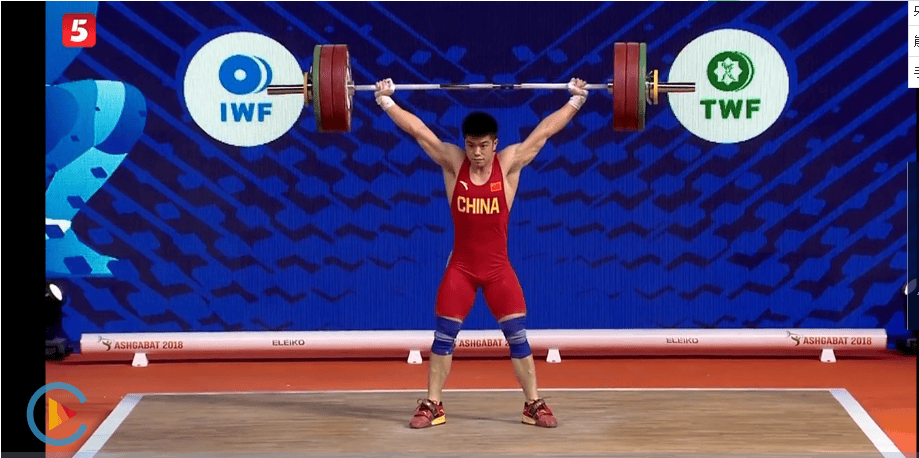 谌利军是大名鼎鼎的举重奥运冠军,他刚刚参加了世界杯举重赛,黄闽豪和