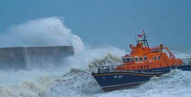 海难纪实篇大舜号海难船长与船同沉男人为妇孺打开逃生之路