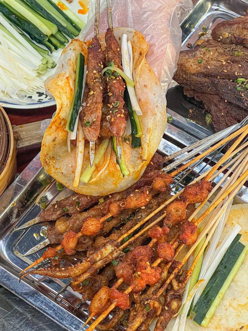 去山东 淄博烧烤少不了,山东旅游攻略该怎么做,看我这篇就明白