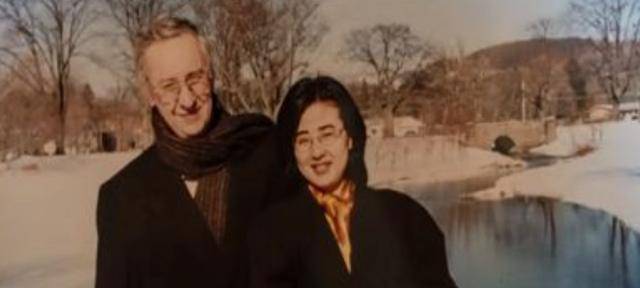 原创22年前天才少女田晓菲非要嫁给大25岁的美国导师现今怎样了