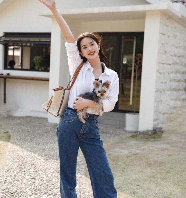 原创春季少不了白色衬衫搭配牛仔裤青春满分超好看