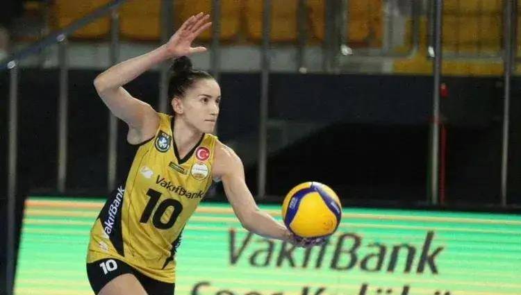 原创加比离开银行古德蒂落泪下赛季将和朱婷哈克组成三驾马车驰骋意甲