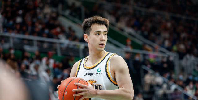 原创辽篮悲情谁为主角赵继伟4连亚军背后的坚持