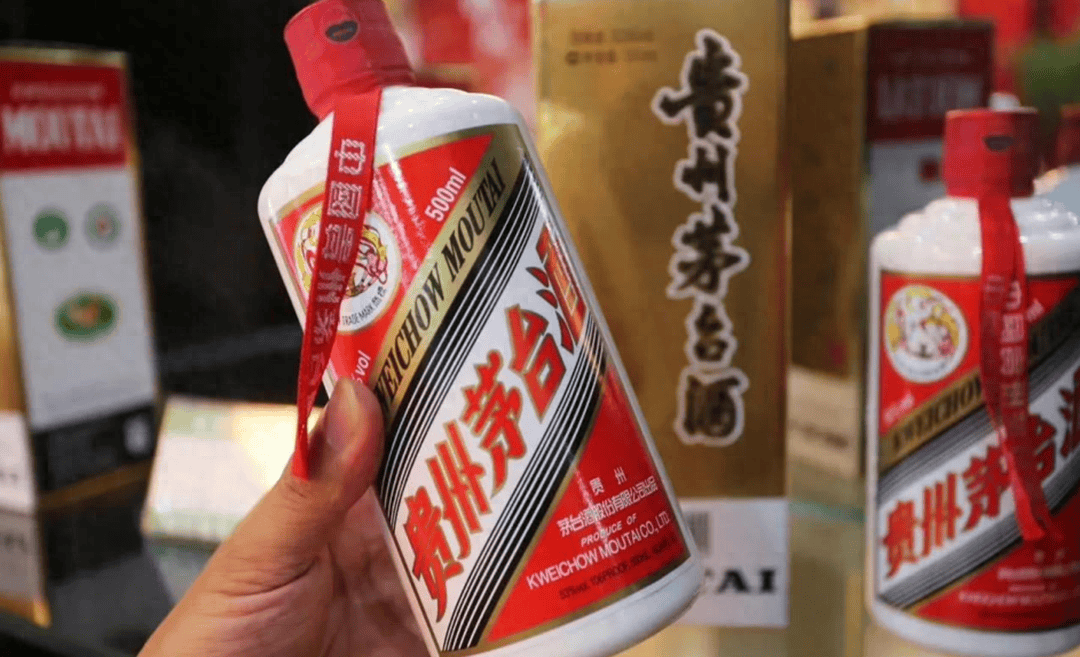 送礼用什么白酒最好，送礼用什么白酒