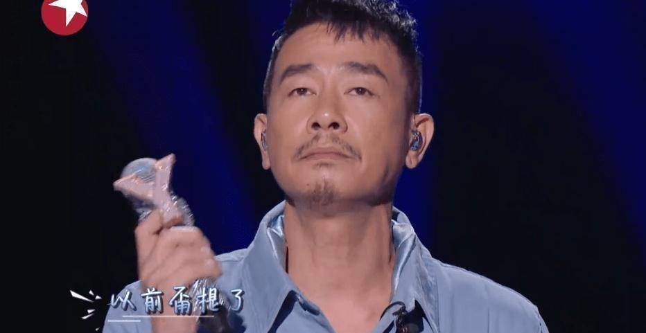 中期则是由孙楠,张信哲,陈小春等歌手,让节目歌曲质量有了一定