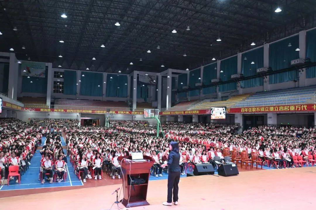 汕头大学附属中学图片