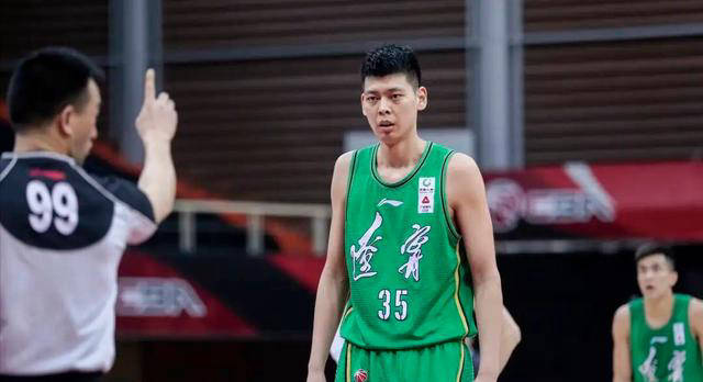 原创辽宁队或迎回昔日冠军中锋朱荣振复出或成现实