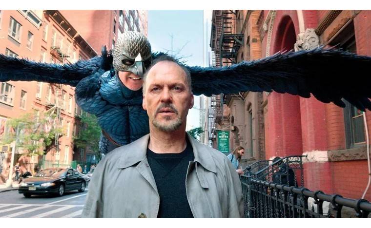 鸟人那个疯子好像一条狗啊