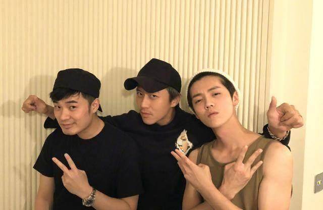 除了"陆地夫妇"还有哪位女星和鹿晗最配?_迪丽热巴_娜扎_张翰