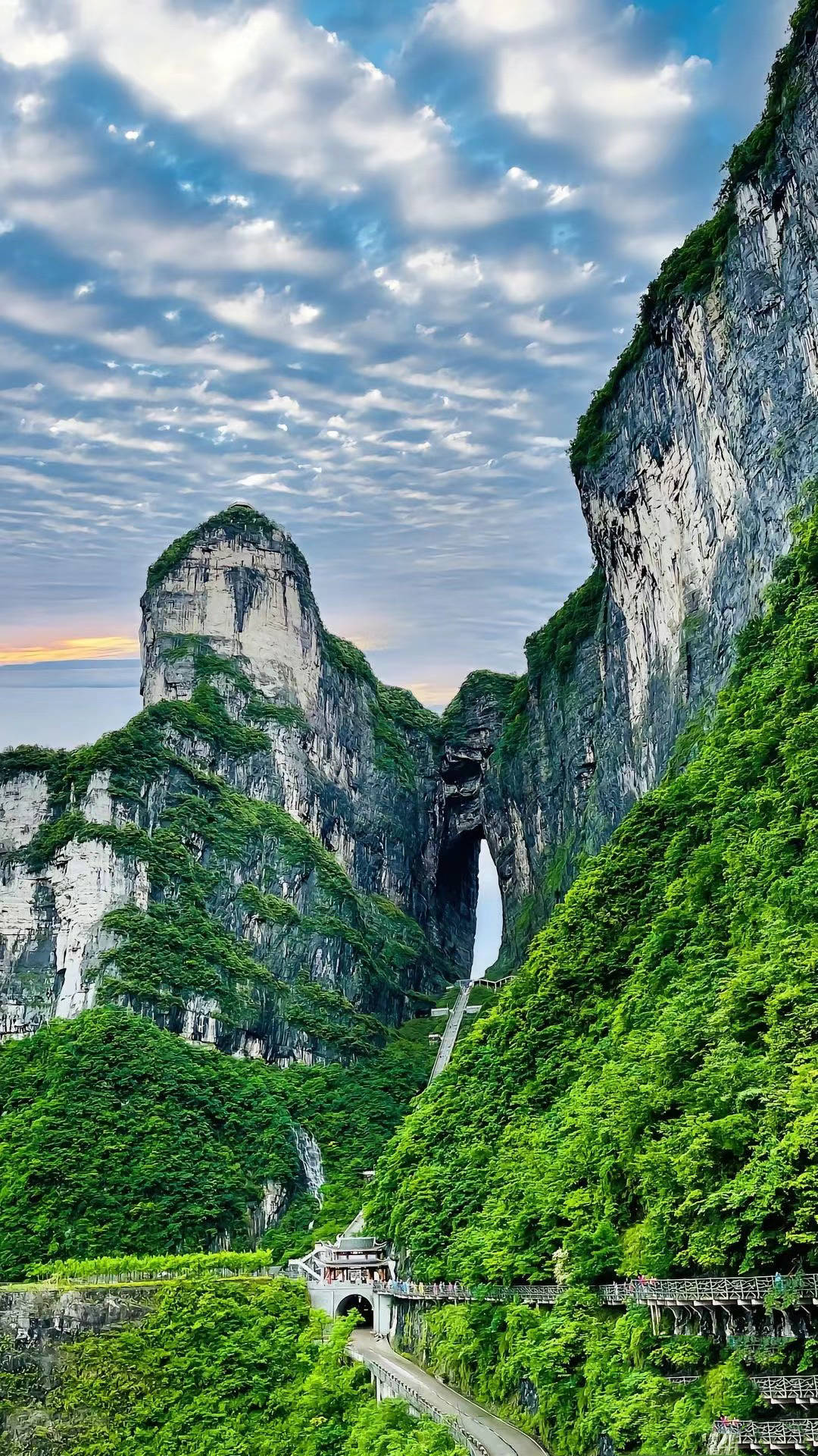 湖北到张家界三日游报团实惠价格人均500行程安排张家界三日游穷游