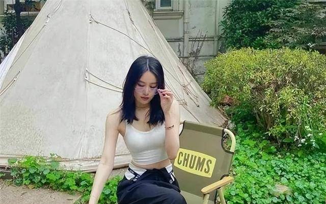 范志毅家庭现状:女儿身材傲人,美丽动人,与后妈似闺蜜_范斯晶_李倩