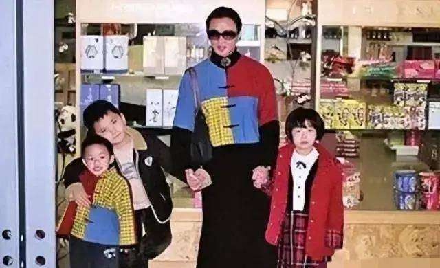 原创大惊喜金星宣布复婚一句话道出离婚18年隐情结婚证暴露国籍