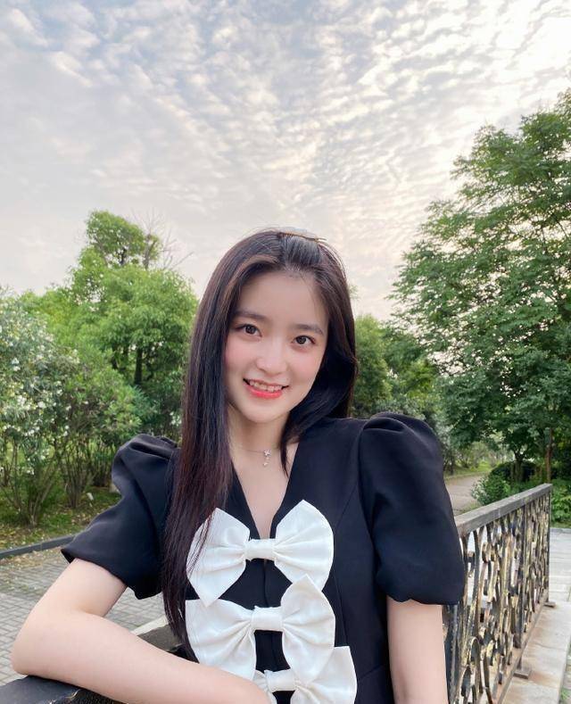 当年的小芈月长大了,长发飘飘美貌神似林青霞_柴蔚_张柏芝_小林