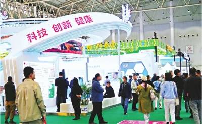 前沿科技首发亮相头部企业纷纷落子武汉凝聚全球大健康产业强磁场