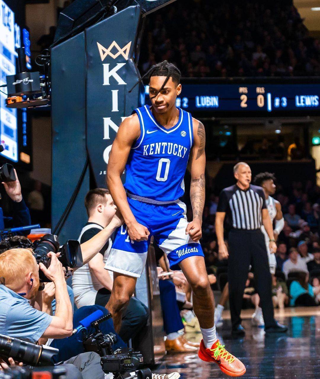 肯塔基新人控卫罗伯特-迪林厄姆宣布参加2024年nba选秀_robert_篮板