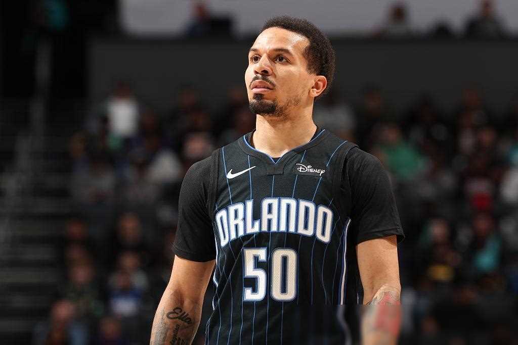 原创别被表面所迷惑nba里的疯狂赌徒失控发怒