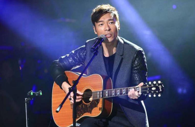 平坐,因不忠诚退出娱乐圈,今靠恩爱宣言又想重来_许志安_郑秀文_音乐