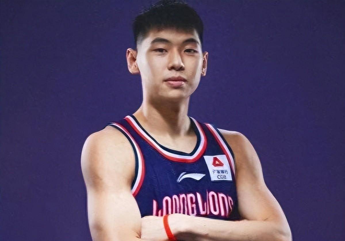 原创广州g1逆转青岛陈盈骏布朗杀死比赛3将稳定杨瀚森攻守全崩